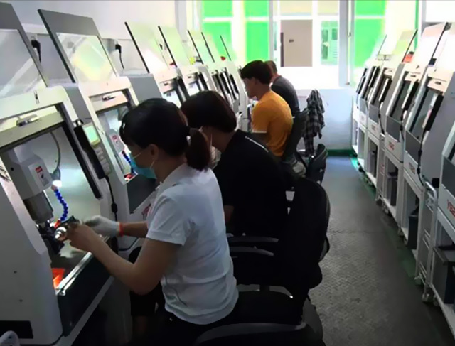 详细介绍关于玉石全自动雕刻机的功能应